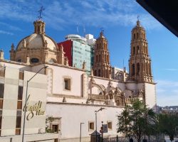 Torres de la Catedral Metropolitana de la Ciudad de Chihuahua, testigos de la historia.